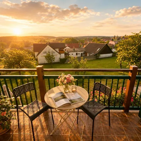 Hotel Mohnhotel - Bergwirt Schrammel Zwettl
