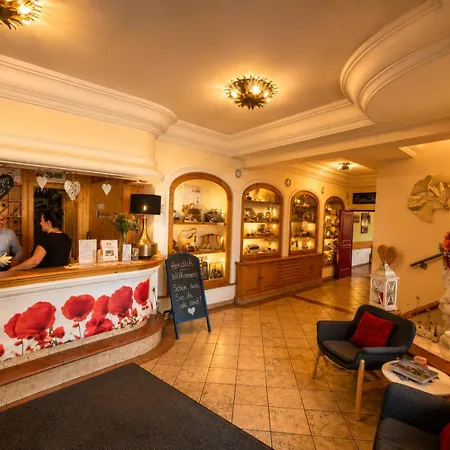 Mohnhotel - Bergwirt Schrammel Hotel Zwettl