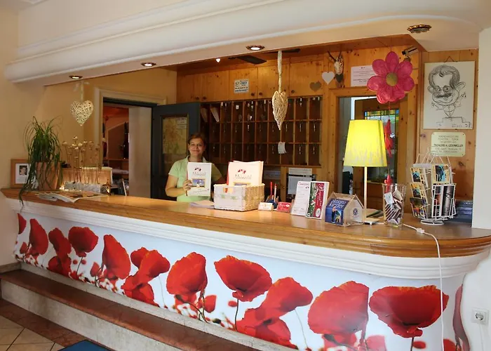 Mohnhotel - Bergwirt Schrammel Zwettl